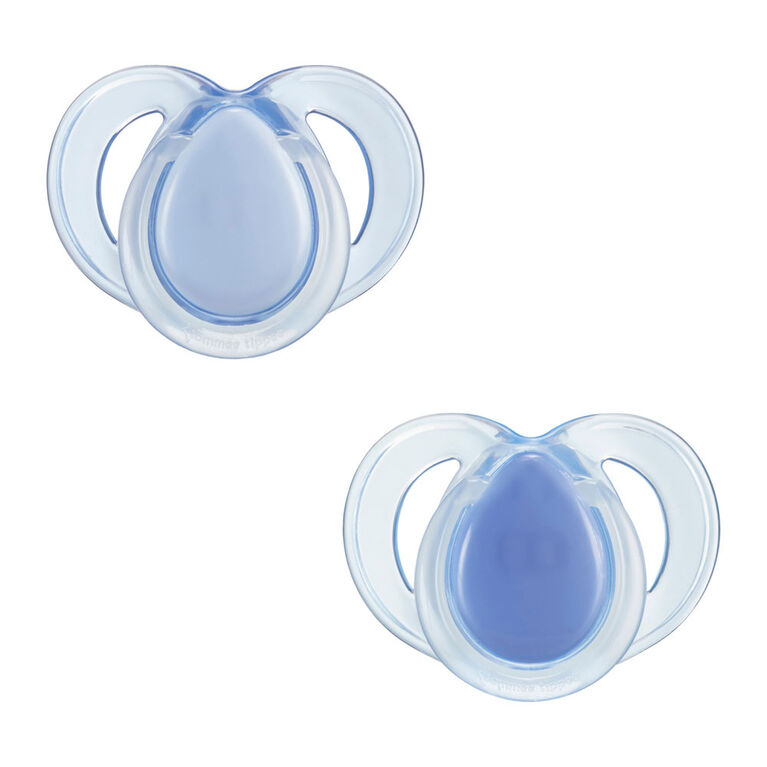 Tommee Tippee Nighttime Pacifier, 18-36m, Glow in the Dark Pacifiers with Reusable Sterilizer Pod, Assorted Colors, Pack of 2