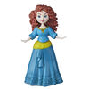 Disney Princesses Secret Styles, Princesse mystère, série 1, mini-poupée mannequin avec robe à collectionner, boîte mystère