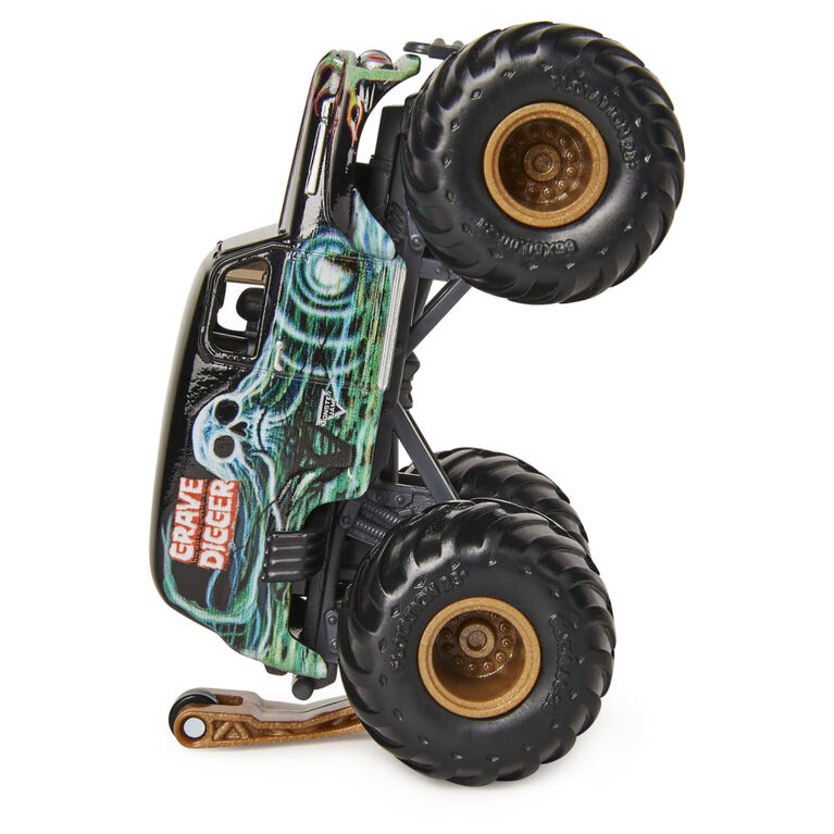 Monster Jam, Official Grave Digger Monster Truck, Die-Cast Vehicle, Retro Rebels Series, 1:64 Scale