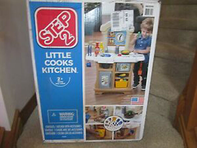 Step2 - Little Cooks Kitchen - R Exclusive