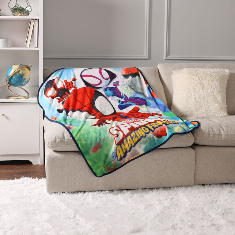 Marvel Spidey & Friends Throw Blanket