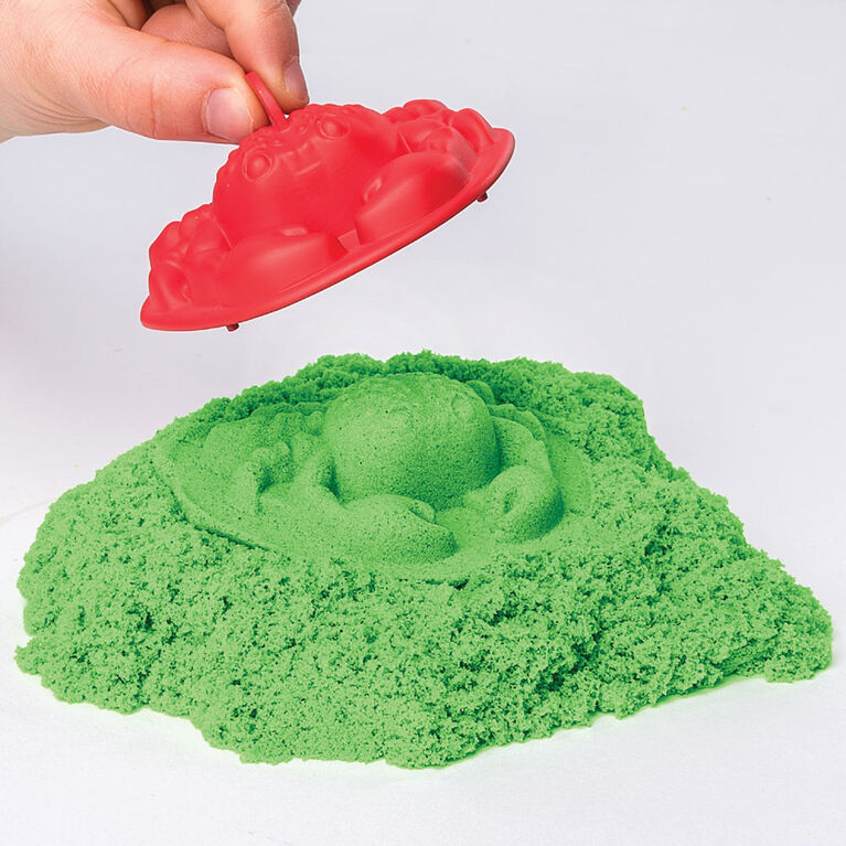 Kinetic Sand, Sandbox Playset with 1lb of Green Kinetic Sand