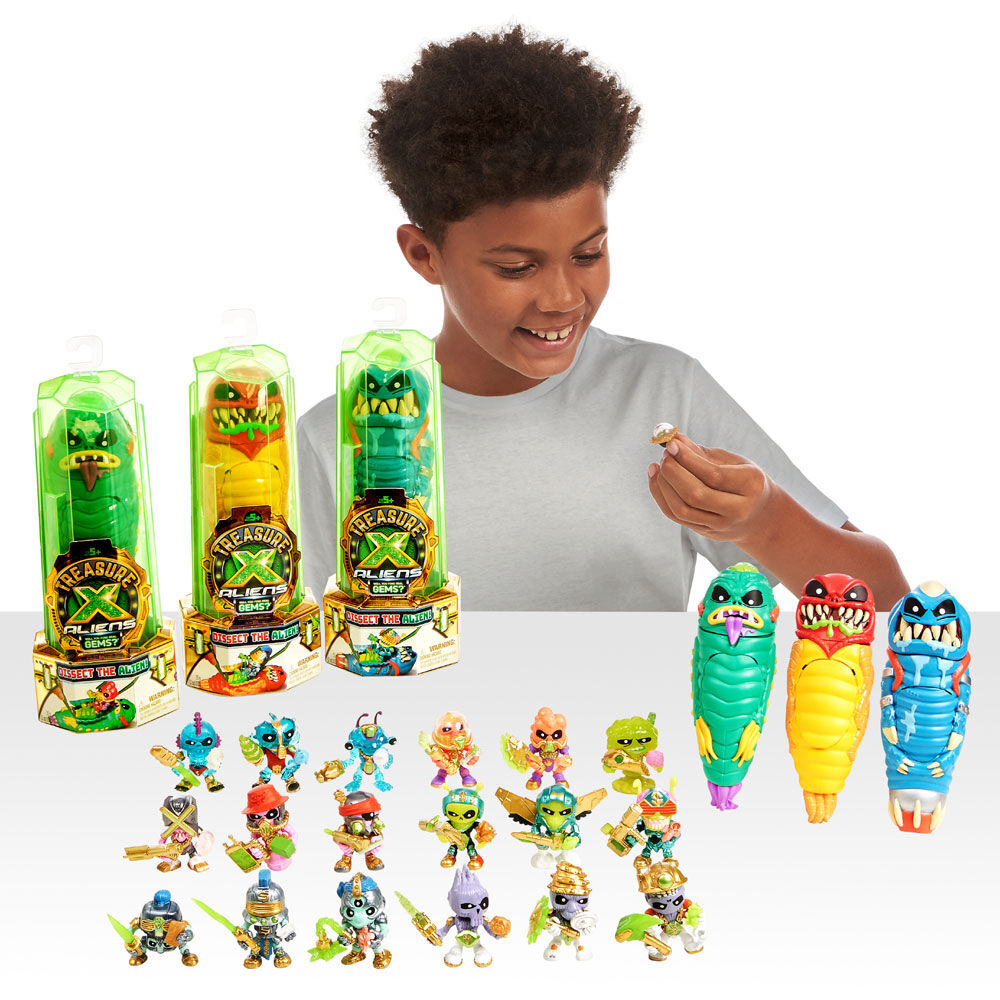 Treasure X Aliens Single Pack Styles May Vary