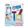 ALEX se rase dans la baignoire