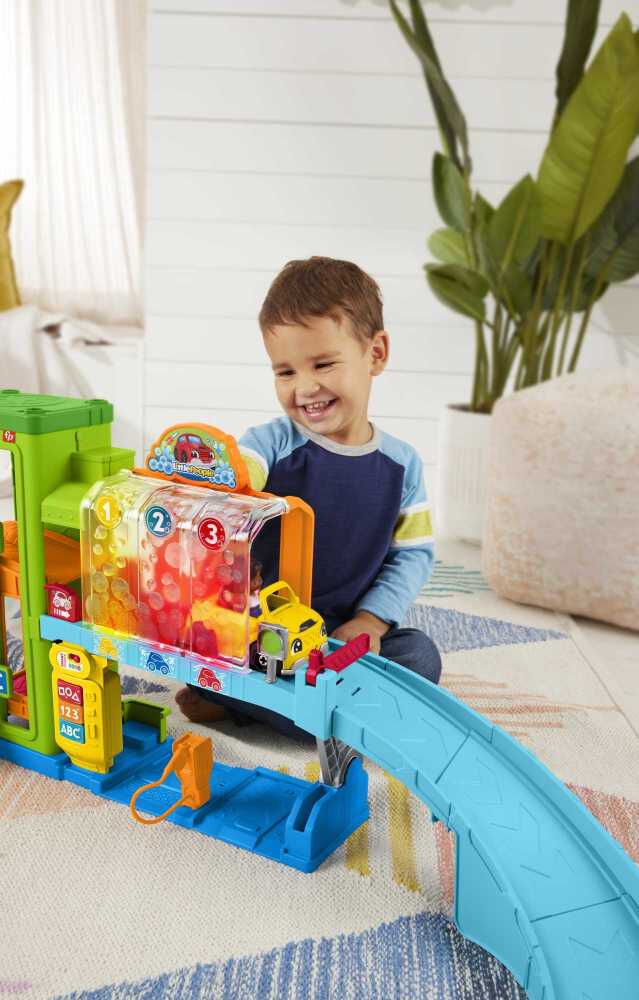 Fisher price store garage playset