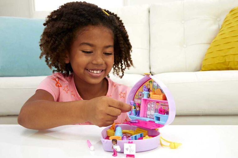 Polly Pocket Starring Shani Art Studio Compact - R Exclusive