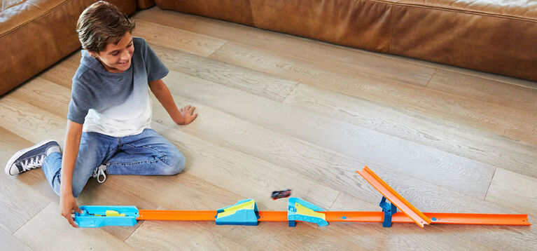 Hot Wheels Track Builder Long Jump Stunt Pack