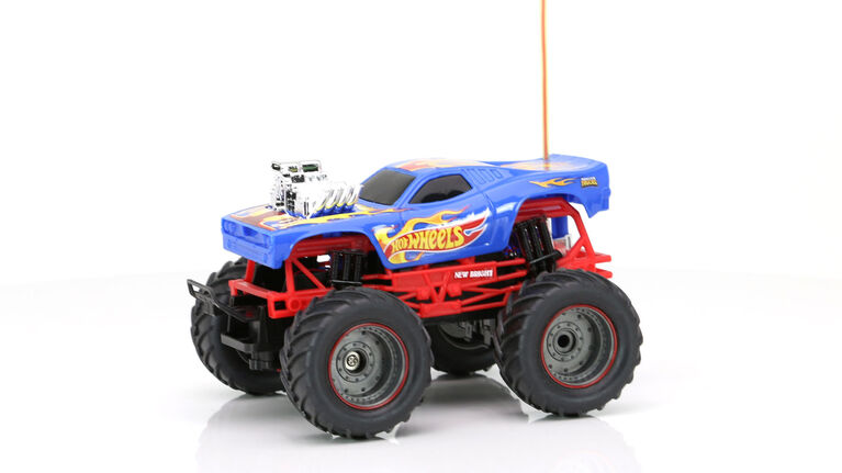 New Bright RC 1:24 Scale Hot Wheels Monster Truck  Radio Control Toy -  Colours and styles may vary