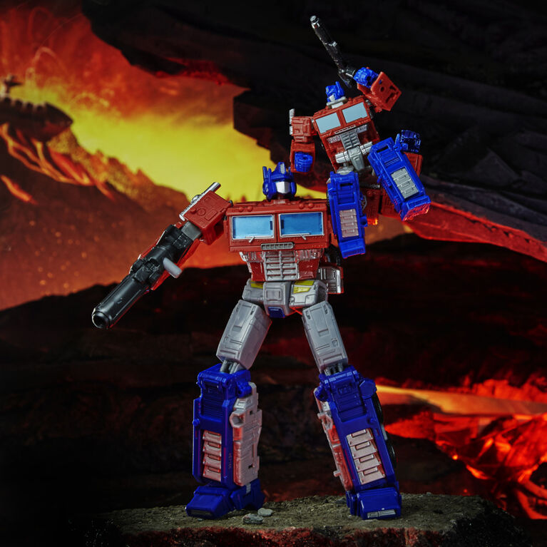 Transformers Toys Generations War for Cybertron: Kingdom Core Class WFC-K1 Optimus Prime