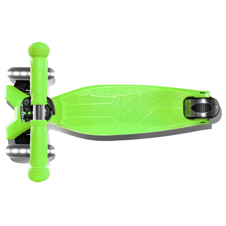 Micro Scooters Maxi Micro Classic Led Kickboard Green - R Exclusive