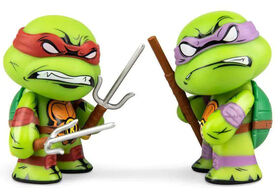 Teenage Mutant Ninja Turtles: Raphael and Donatello 2Pack - English Edition