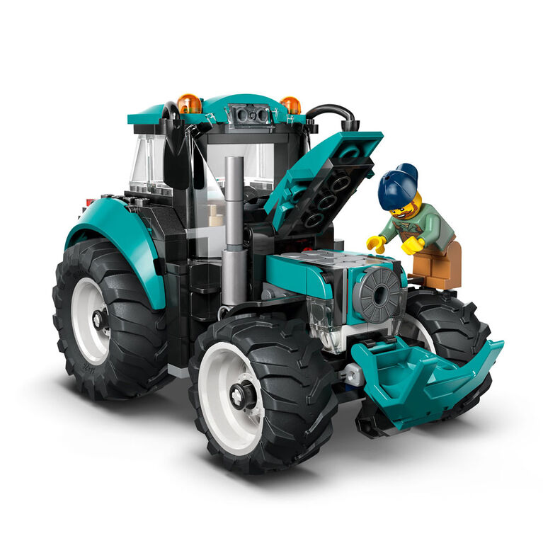 LEGO City Le tracteur - Ensemble de construction avec Fermier sur le Th&egrave;me de la Ferme - Cadeau pour les 6 ans et plus - 60498