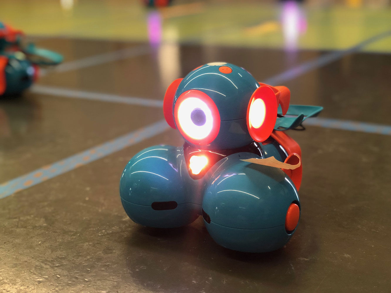 Dash toy online robot