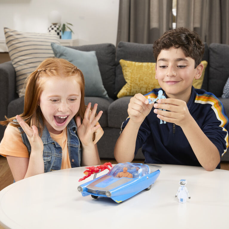 Marvel Studios The Fantastic Four Epic World of Action Hover & Cruise Fantasticar, Figure and Toy Car Set