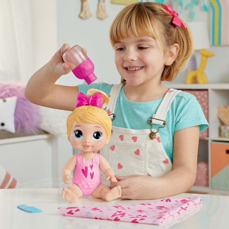 Baby Alive, poupée Harper Hugs L'heure du shampooing