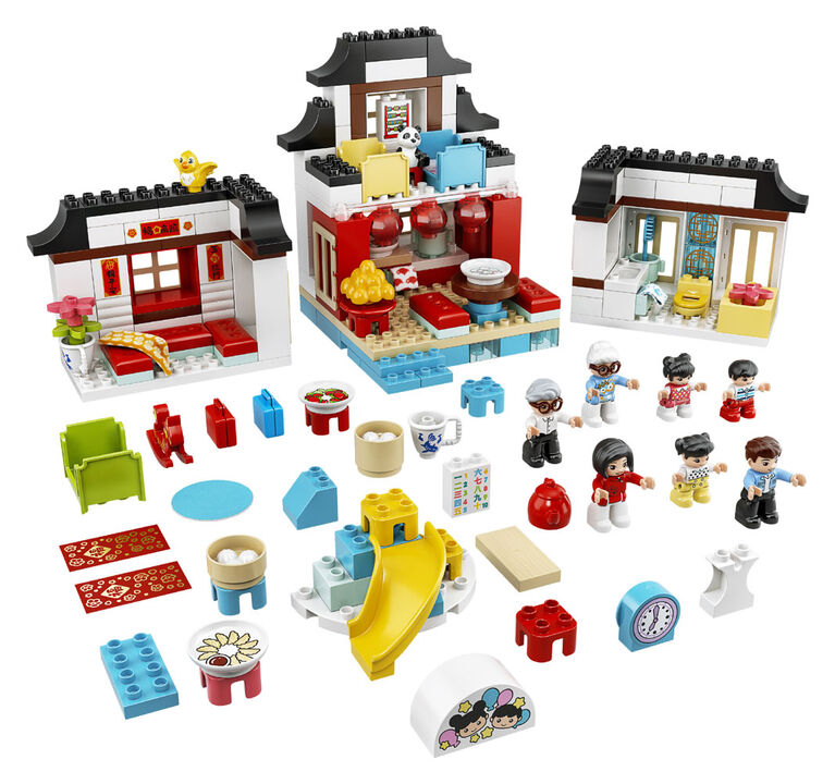 LEGO DUPLO Town Happy Childhood Moments 10943 (227 pieces)