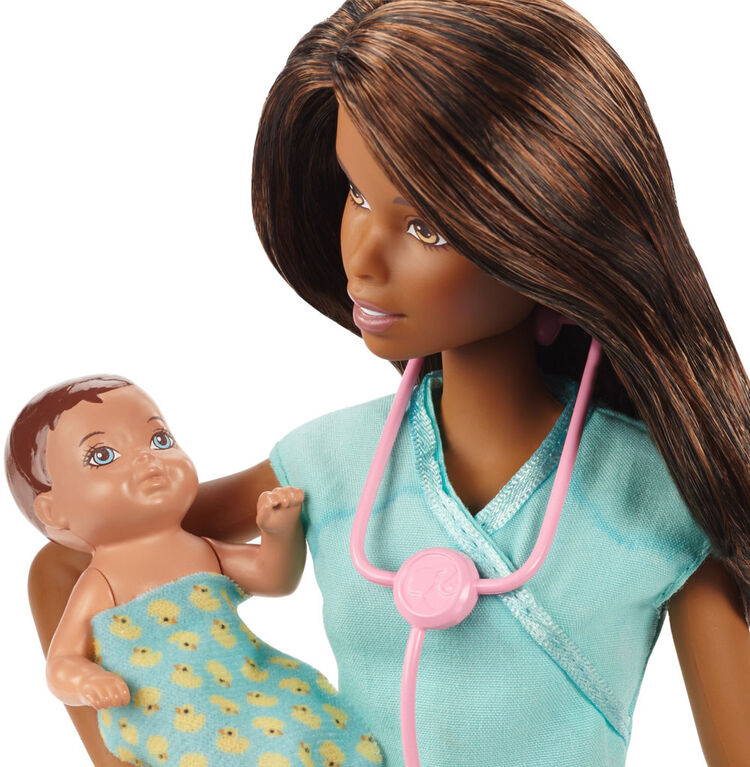 Barbie - Coffret de jeu Barbie Pédiatre.