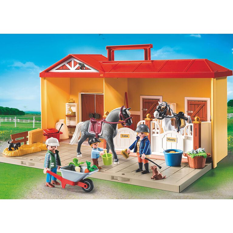 Promo Playmobil ecurie transportable chez Carrefour