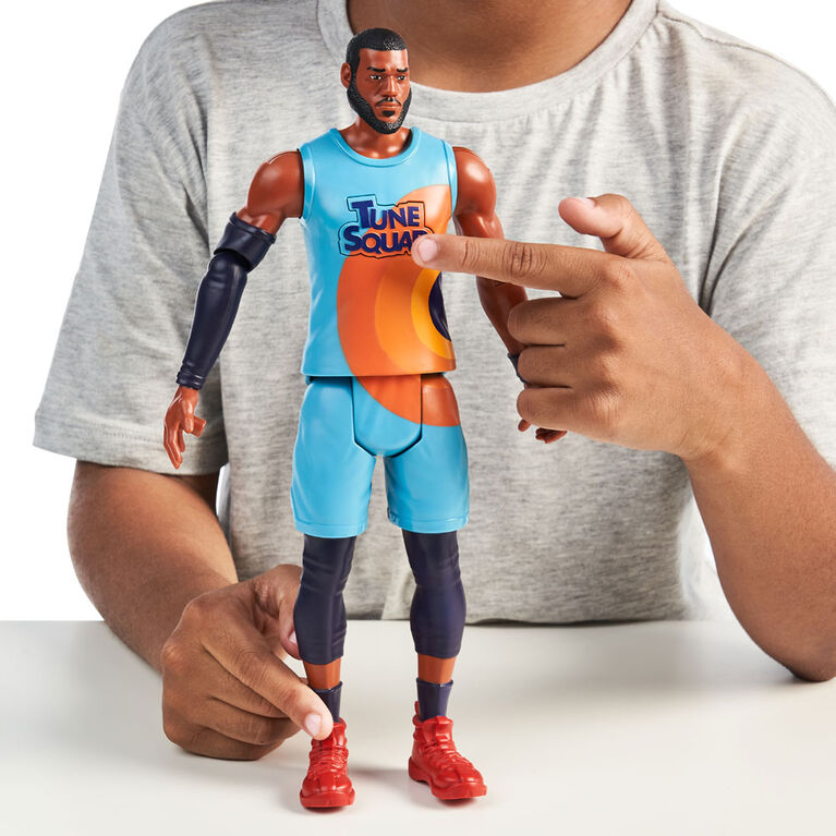 Figurine Lebron Grand Format - Space Jam : Nouvelle Ère S1