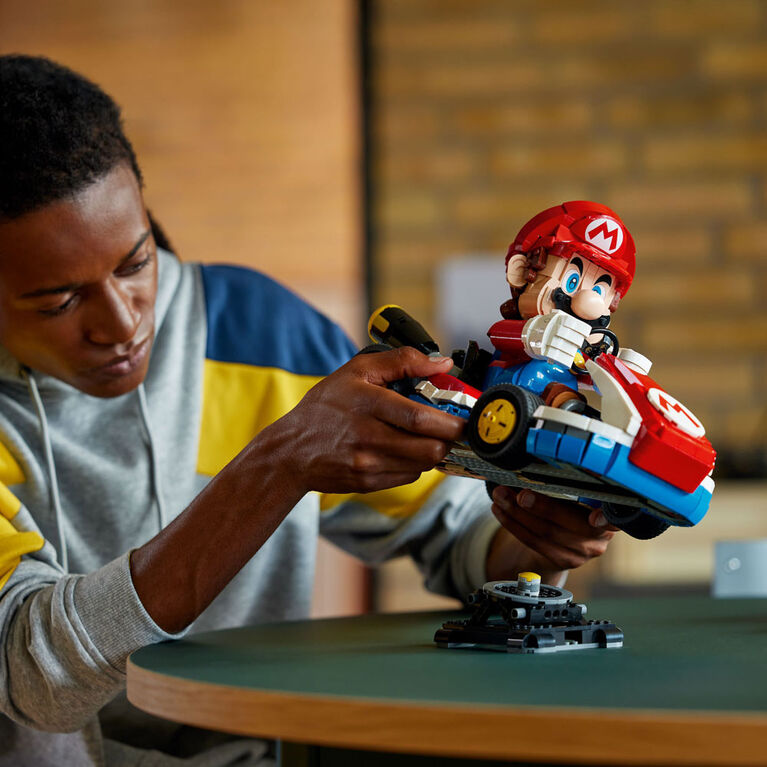 LEGO Super Mario : Mario Kart : Mario et Kart Standard, Cadeau sur le Thème des Jeux Vidéo à Collectionner pour Amateurs Adultes 72037