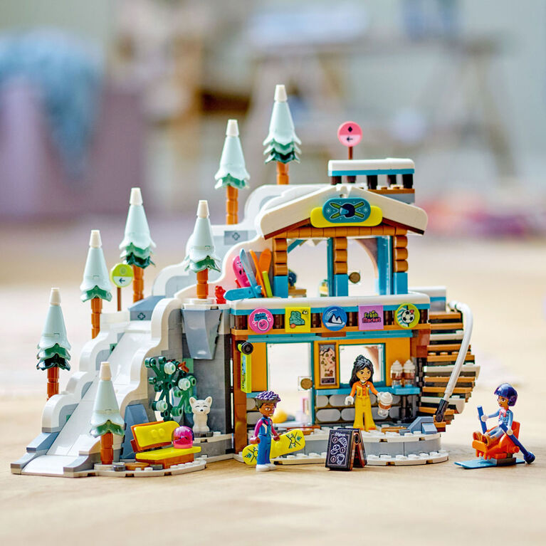 LEGO Friends Les vacances à la station de ski 41756 Ensemble de jeu de construction (980 pièces)