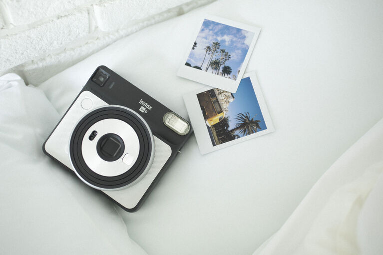 instax square sq6 pearl white