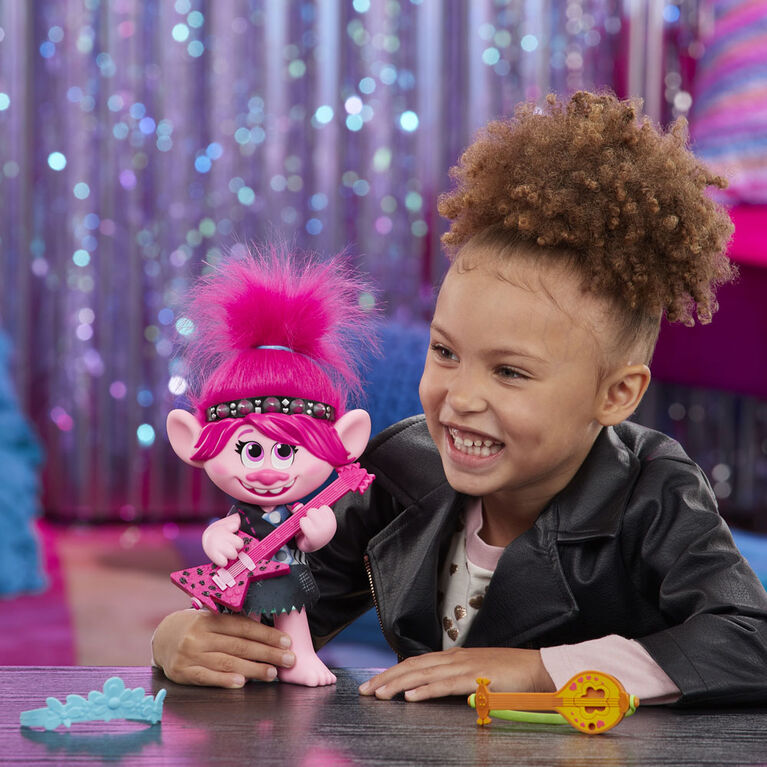 Trolls World Tour Pop To Rock Poppy Singing Doll English Version