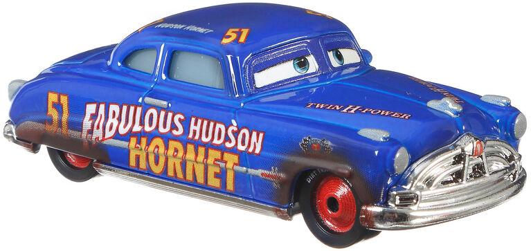 Disney Pixar Cars - Coffret 2 Véhicules - Hudson Hornet Tout - Terrain et Flash.