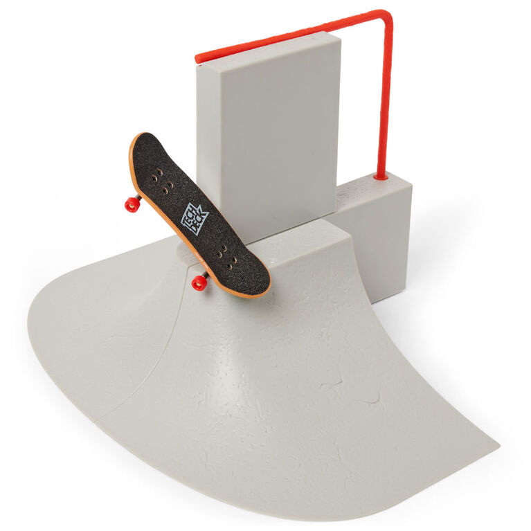 Tech Deck, Build-A-Park World Tour, P.F.K Skate Support Center, Ramp Set with Signature Fingerboard