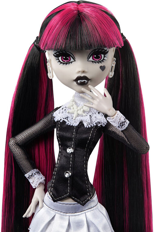 Monster High Creepateria Draculaura Doll
