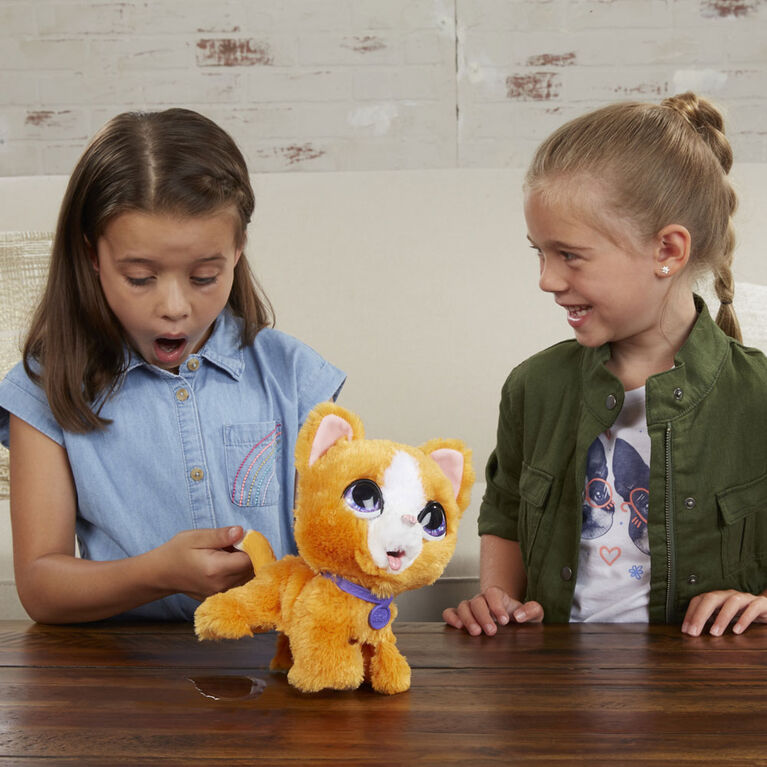 furReal Grands pas Peealots, animal interactif, système de laisse à connexions