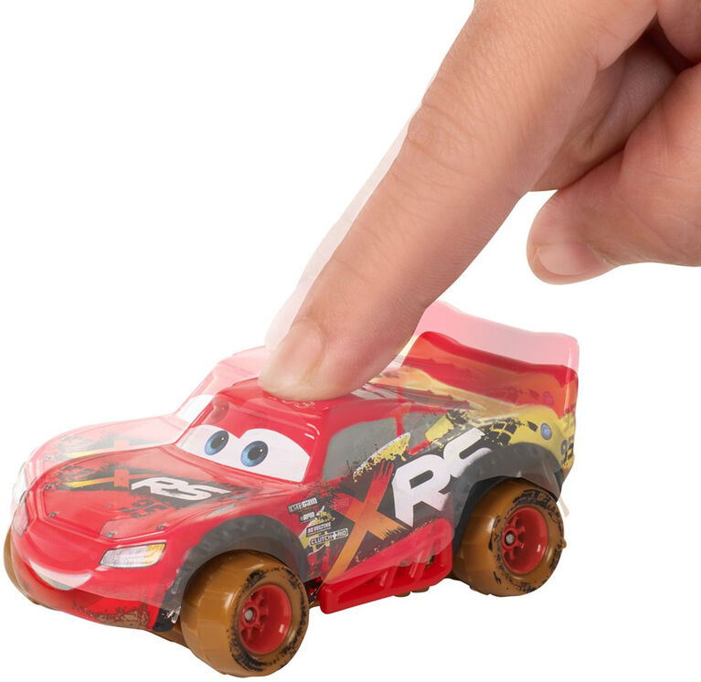 Disney/Pixar Cars XRS Mud Racing Lightning McQueen Vehicle - English Edition