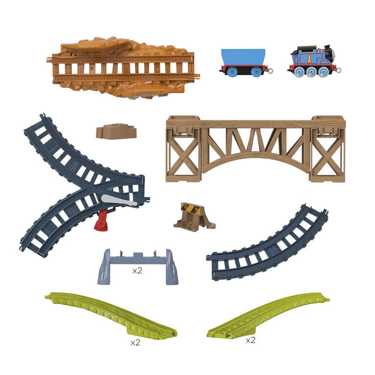 Thomas and Friends Bridge Delivery Train Set, Diecast Thomas with Loop of Track and Bridge - R Exclusive
