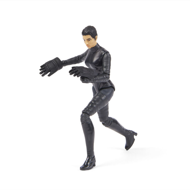 DC Comics, Batman 4-inch Selina Kyle Action Figure with 3 Accessories and Mystery Card