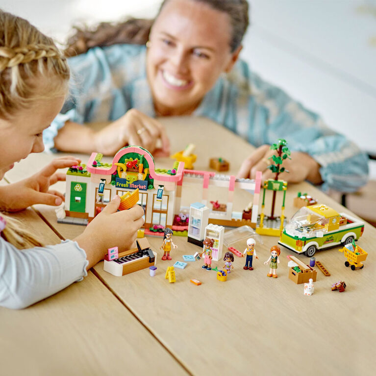 LEGO Friends Organic Grocery Store 41729 Building Toy Set (830 Pieces)