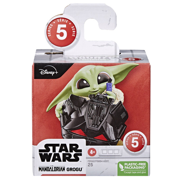 Star Wars The Bounty Collection Series 5, 2.25-Inch-Scale Grogu Figure, Helmet Hijinks Pose