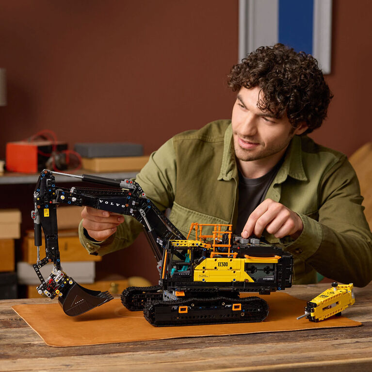 LEGO Technic Volvo EC500 Hybrid Excavator - LEGO Set for Adults - Collectible Model Kit, 18+ - 42215