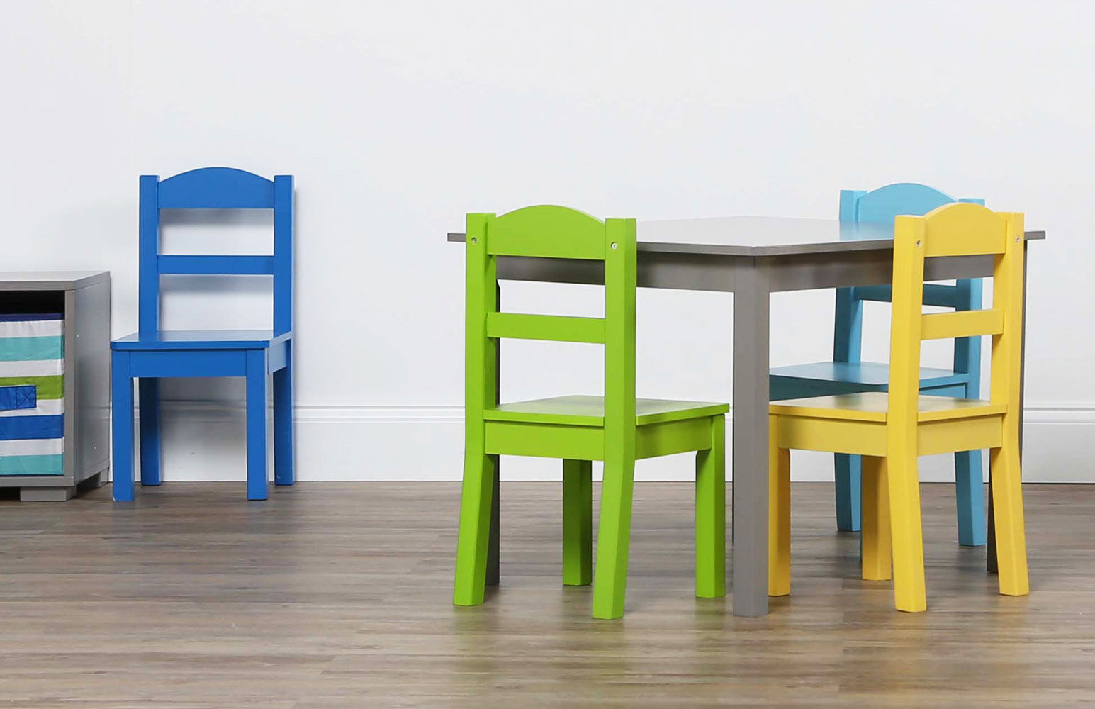 tot tutors wood table and chair set
