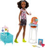 ​Coffret de jeu Barbie amie de ​Skipper avec chaise Haute et bébé qui change de couleur