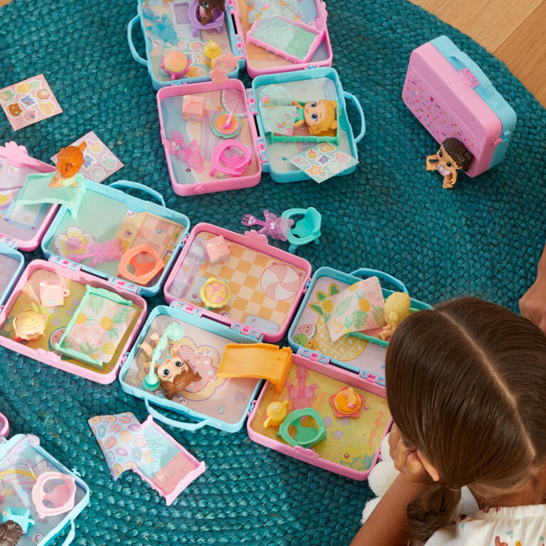 Baby Alive Foodie Cuties, jouet surprise avec accessoires, 10 surprises