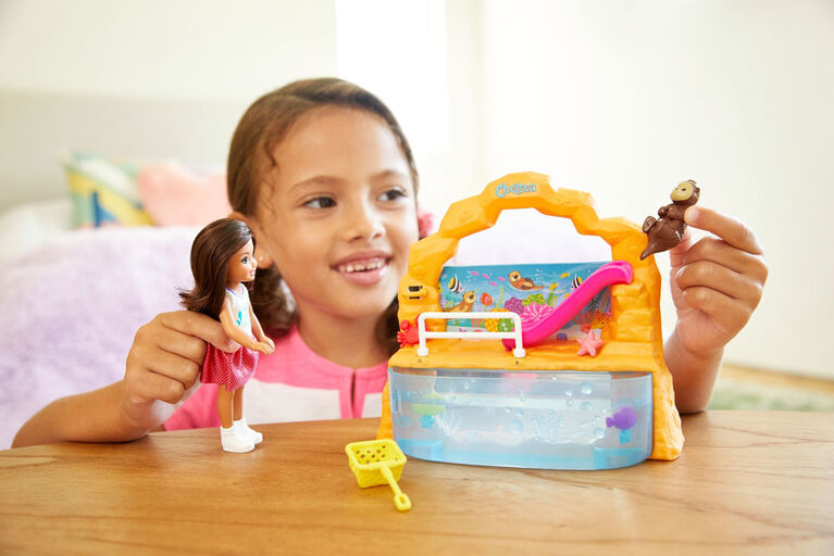 barbie club chelsea doll and aquarium playset 6 inch brunette with accessories