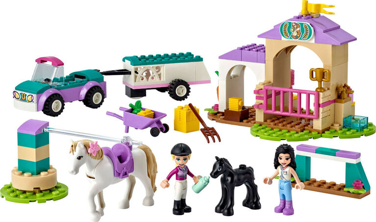 LEGO Friends Le dressage de chevaux et la remorque 41441 (148 pièces)