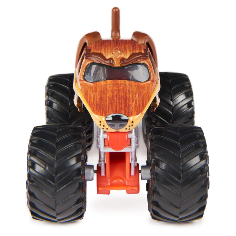Monster Jam, Official Monster Mutt Monster Truck, Die-Cast Vehicle, 1:64 Scale, Kids Toys for Boys Ages 3 and up