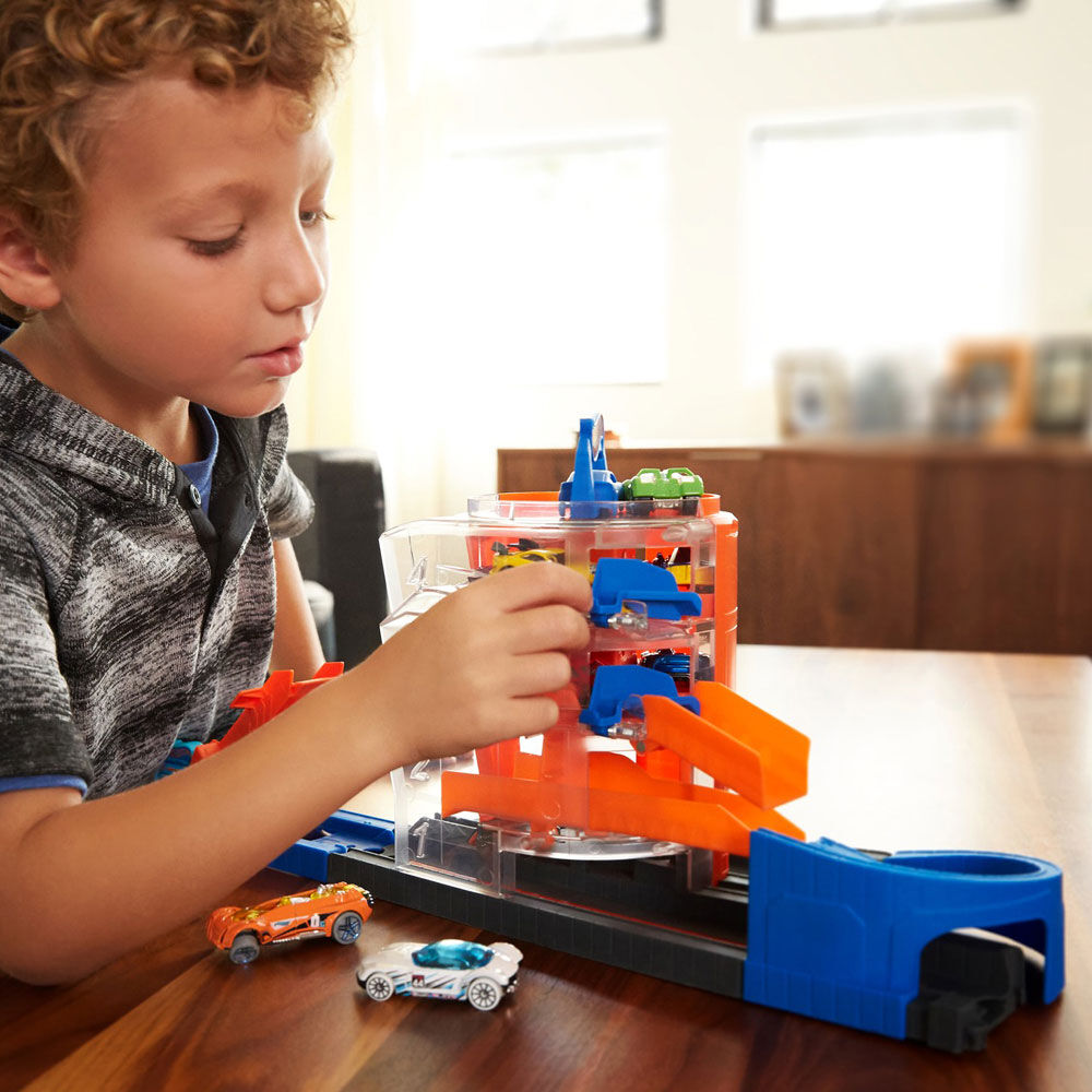 hot wheels city super spin dealership playset