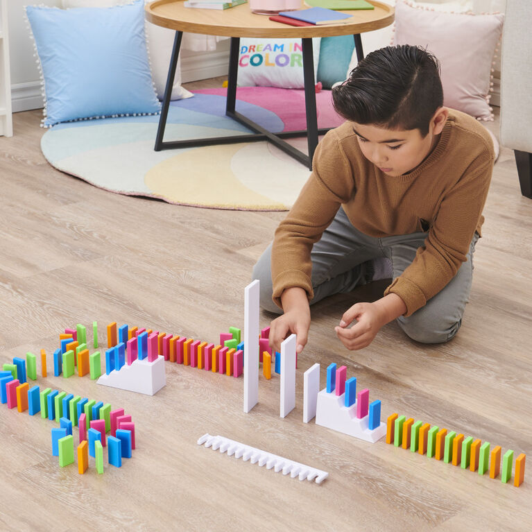 H5 Domino Creations 100-Piece Set by Lily Hevesh, Styles may vary