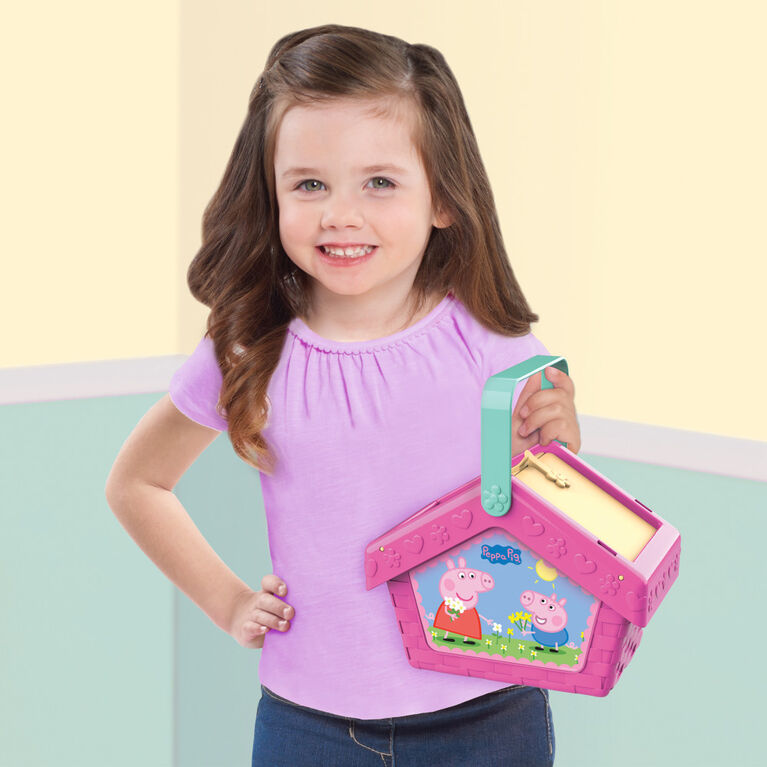 Peppa Pig Let's Have a Picnic Set, Travel Toy with Handle Includes 4 Settings and Play Food, 15-Pieces