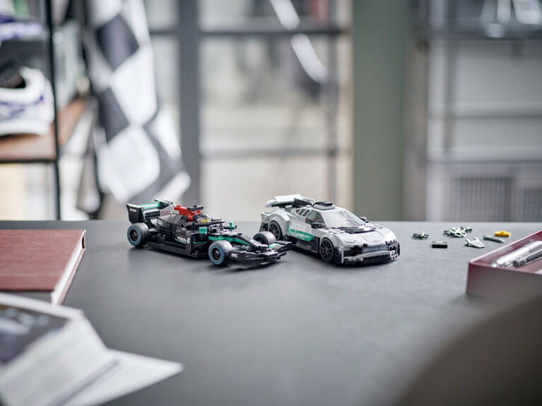 LEGO Speed Champions Mercedes-AMG F1 W12 E Performance and Mercedes-AMG Project One