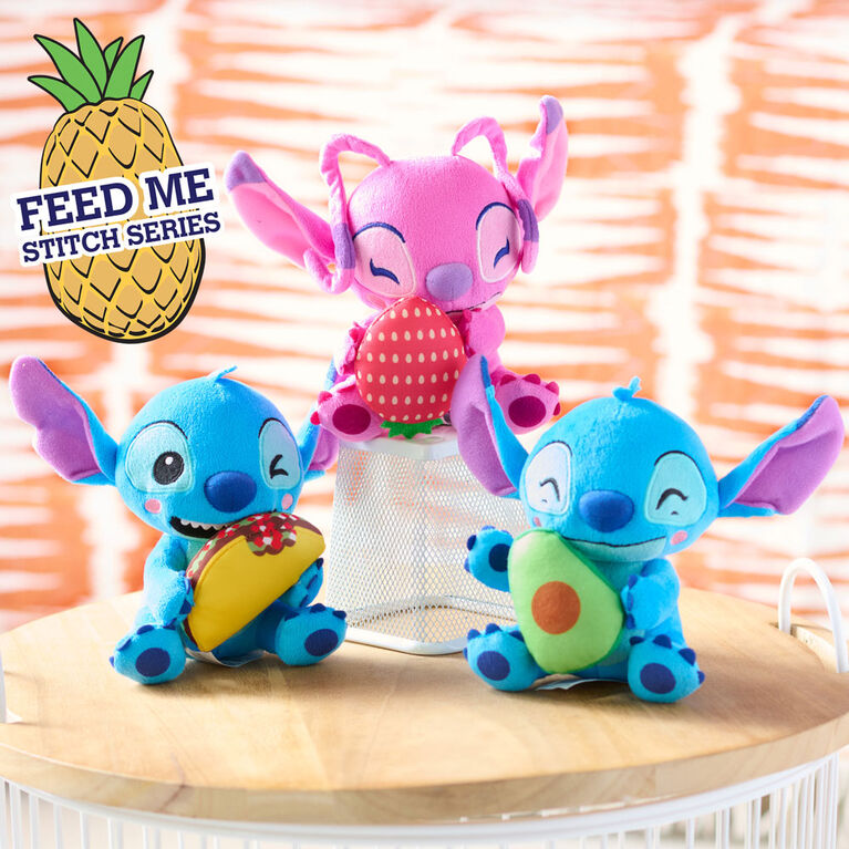 Petite Peluche Disney Stitch d'Ange avec Fraise