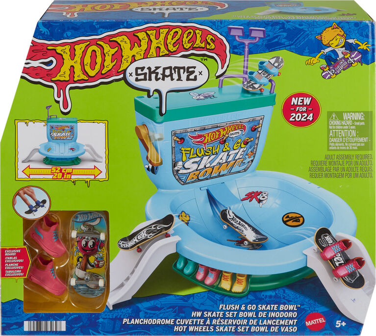 Hot Wheels Skate Flush & Go Skate Bowl Fingerboard Set with 1 Exclusive Board & Pair of Removable Skate Shoes