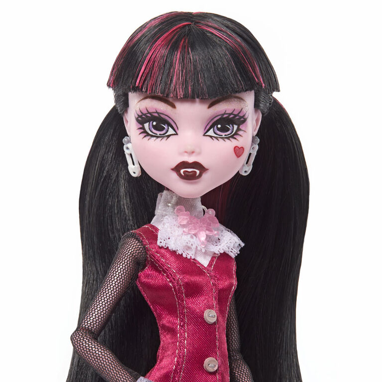 Monster High Draculaura Reproduction Doll with Doll Stand & Accessories